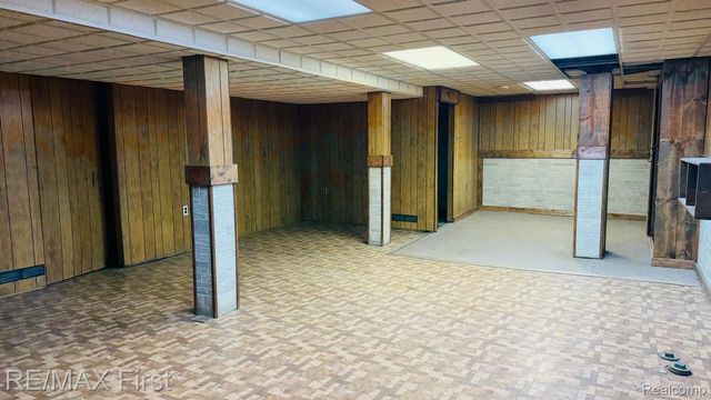 25653 Palomino Avenue, Warren, MI 48089