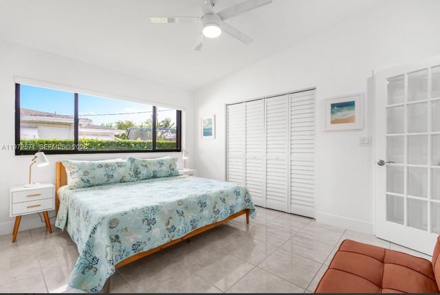 811 N Highland Dr, Hollywood, FL 33021