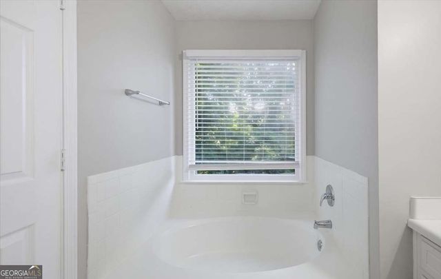 10 Fairhaven Court, Covington, GA 30016