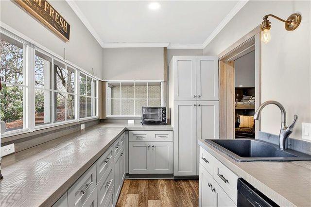 7685 Classic Way, Atlanta, GA 30350