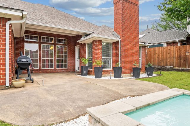 9208 Winslow Court, North Richland Hills, TX 76182