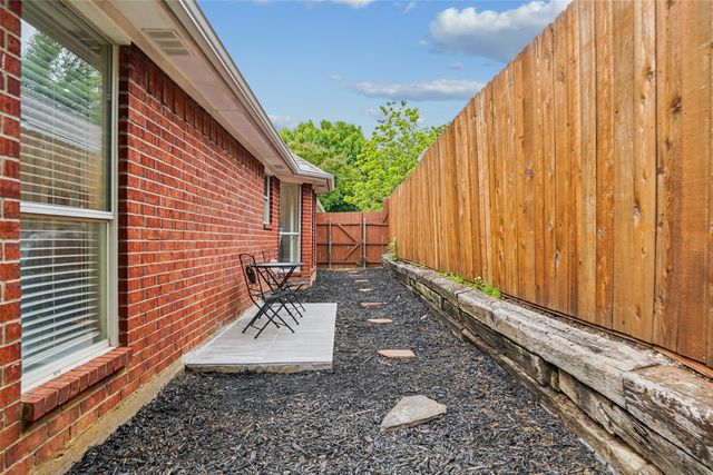 9208 Winslow Court, North Richland Hills, TX 76182