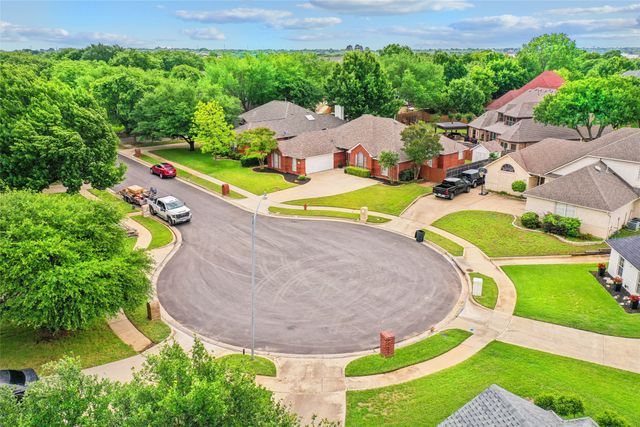 9208 Winslow Court, North Richland Hills, TX 76182