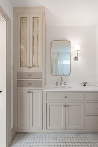 12 Ellen Avenue, Mount Pleasant, SC 29464