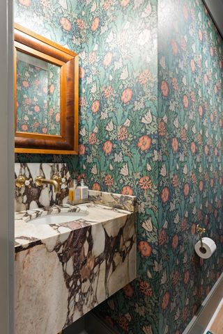 12 Ellen Avenue, Mount Pleasant, SC 29464