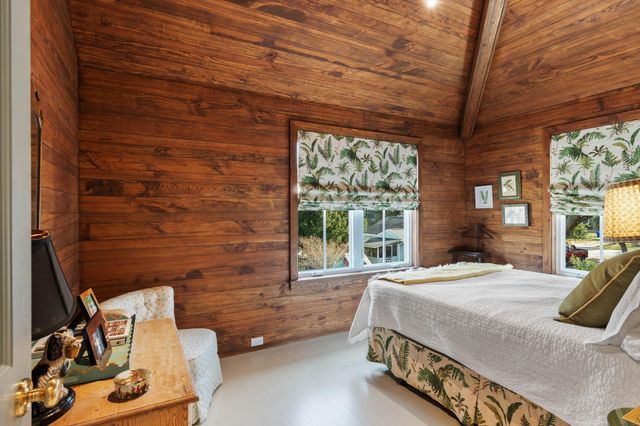 12 Ellen Avenue, Mount Pleasant, SC 29464