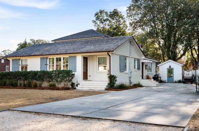 12 Ellen Avenue, Mount Pleasant, SC 29464