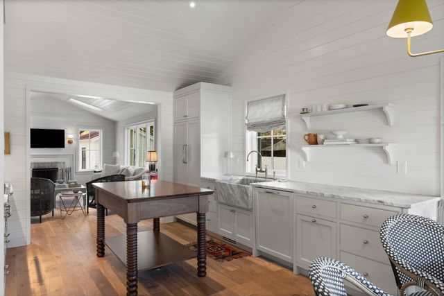 12 Ellen Avenue, Mount Pleasant, SC 29464