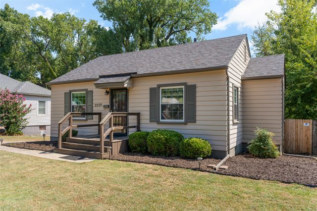 2239 S Oswego Avenue, Tulsa, OK 74114