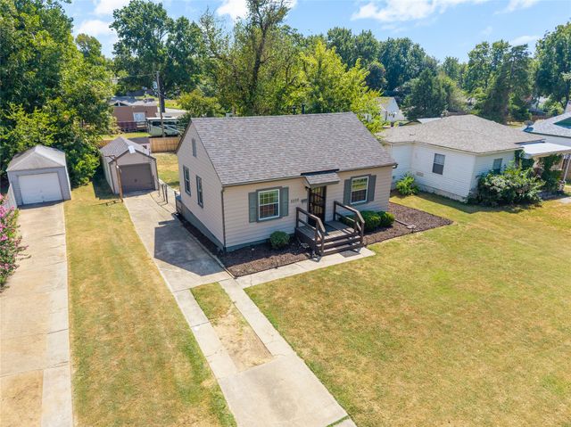 2239 S Oswego Avenue, Tulsa, OK 74114
