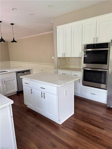 2657 Christopher Farms DR, Virginia Beach, VA 23453