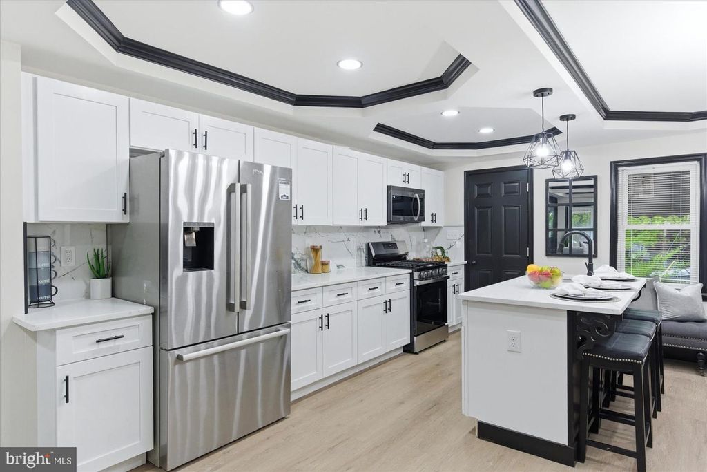 Image 7 of property listing at 4209 OLD FREDERICK RD, Baltimore, MD 21229
