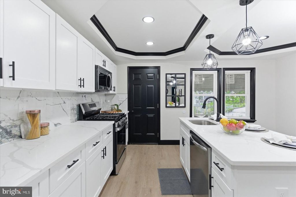 Image 9 of property listing at 4209 OLD FREDERICK RD, Baltimore, MD 21229