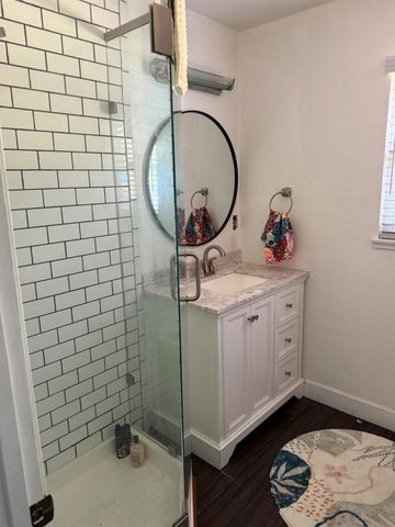 5716 Lonsdale Dr, Sacramento, CA 95822