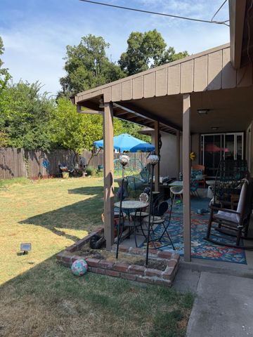 5716 Lonsdale Dr, Sacramento, CA 95822