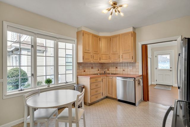 82 Oak Street, Lexington, MA 02421