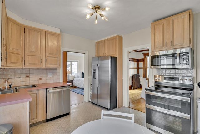 82 Oak Street, Lexington, MA 02421