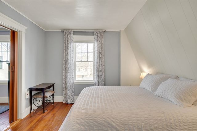 82 Oak Street, Lexington, MA 02421