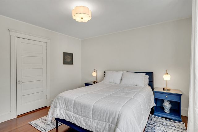 82 Oak Street, Lexington, MA 02421