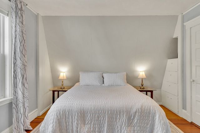 82 Oak Street, Lexington, MA 02421