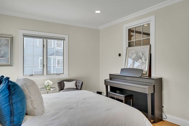 82 Oak Street, Lexington, MA 02421