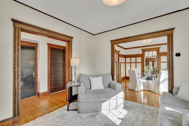 82 Oak Street, Lexington, MA 02421