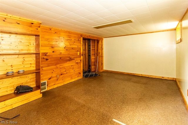 12805 Crossburn Avenue, Cleveland, OH 44135