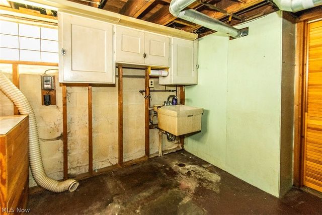 12805 Crossburn Avenue, Cleveland, OH 44135