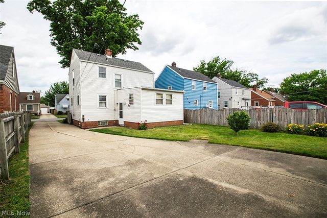 12805 Crossburn Avenue, Cleveland, OH 44135