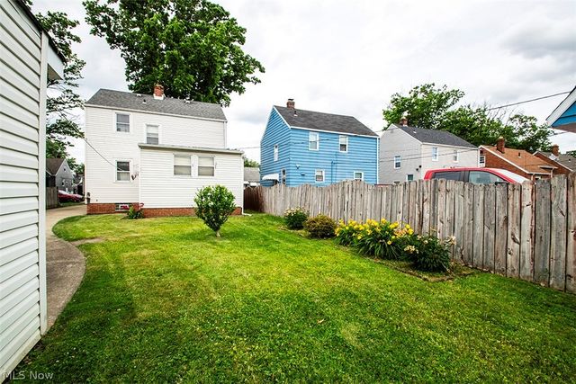 12805 Crossburn Avenue, Cleveland, OH 44135