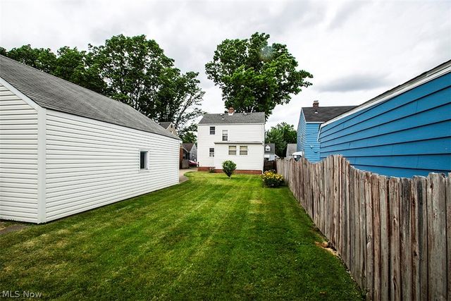 12805 Crossburn Avenue, Cleveland, OH 44135