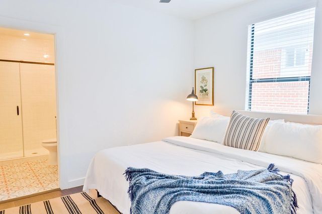 2300 Stanford Street G, Houston, TX 77006