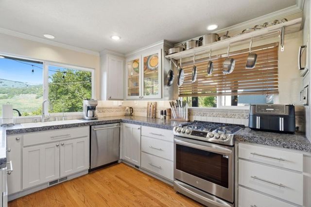 17200 Holiday Drive, Morgan Hill, CA 95037