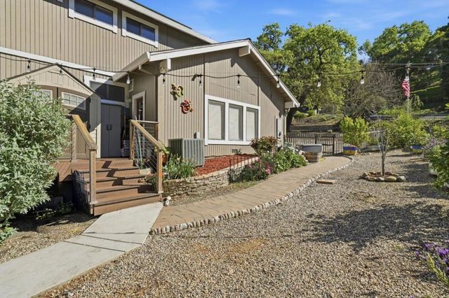 17200 Holiday Drive, Morgan Hill, CA 95037