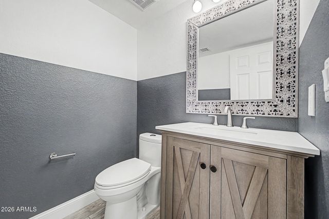 2111 E PATRICK Lane, Phoenix, AZ 85024