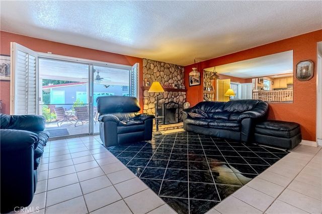 2241 N 1st Avenue, Upland, CA 91784