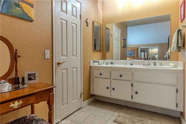 2241 N 1st Avenue, Upland, CA 91784