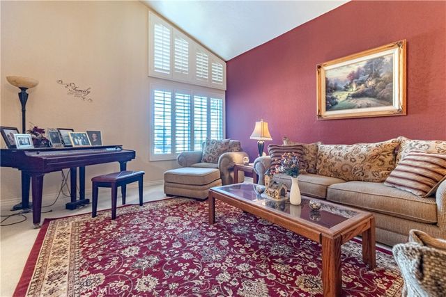 2241 N 1st Avenue, Upland, CA 91784