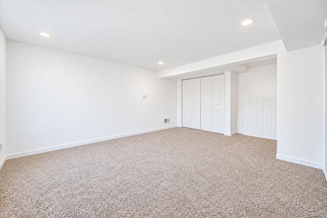 1527 Saint Louis Avenue, Bay Shore, NY 11706