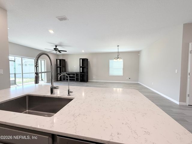 1699 ENCLAVE Road, Jacksonville, FL 32211