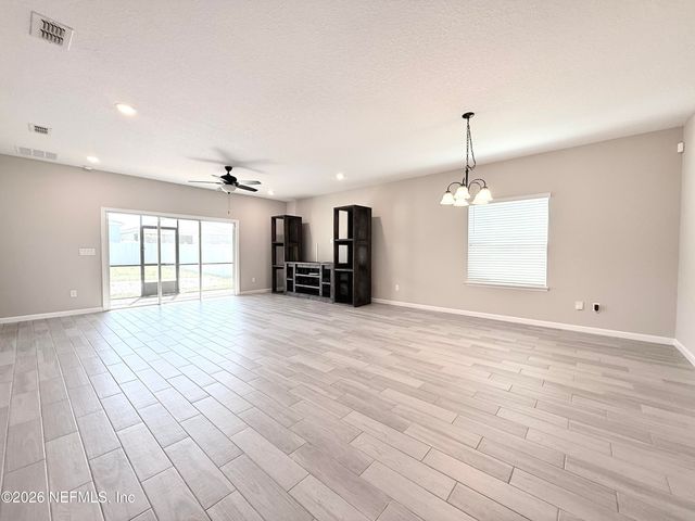 1699 ENCLAVE Road, Jacksonville, FL 32211