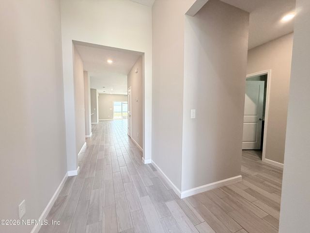 1699 ENCLAVE Road, Jacksonville, FL 32211