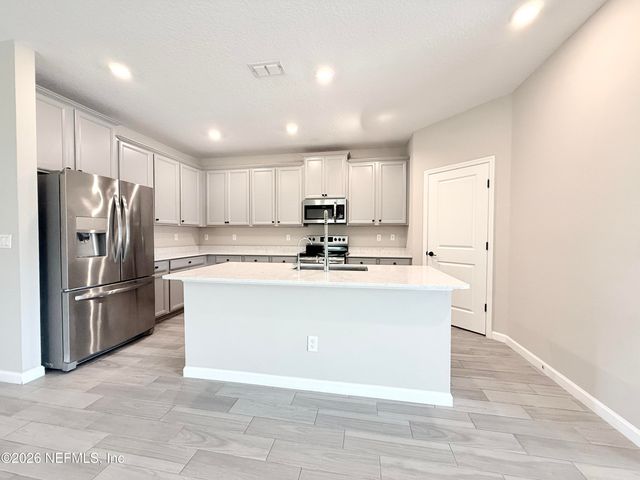 1699 ENCLAVE Road, Jacksonville, FL 32211