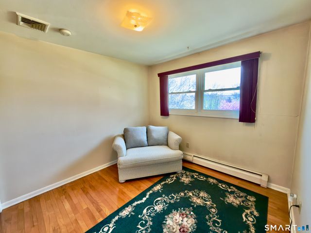 25 Greenfield Avenue, Waterbury, CT 06708