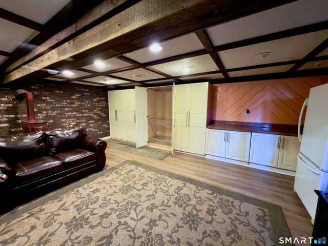 25 Greenfield Avenue, Waterbury, CT 06708