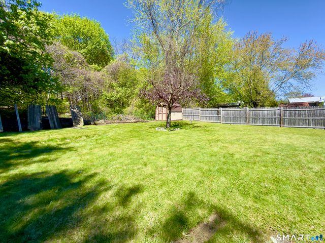 25 Greenfield Avenue, Waterbury, CT 06708