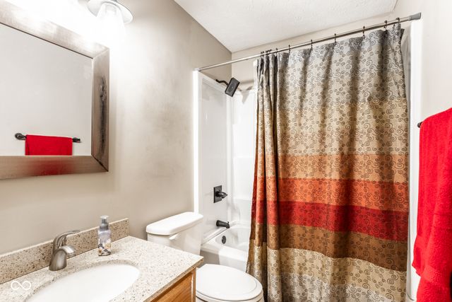 462 San Carlos Drive, Greenwood, IN 46142