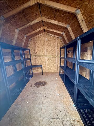 111 Pembrooke Dr, Salem Twp, PA 15626