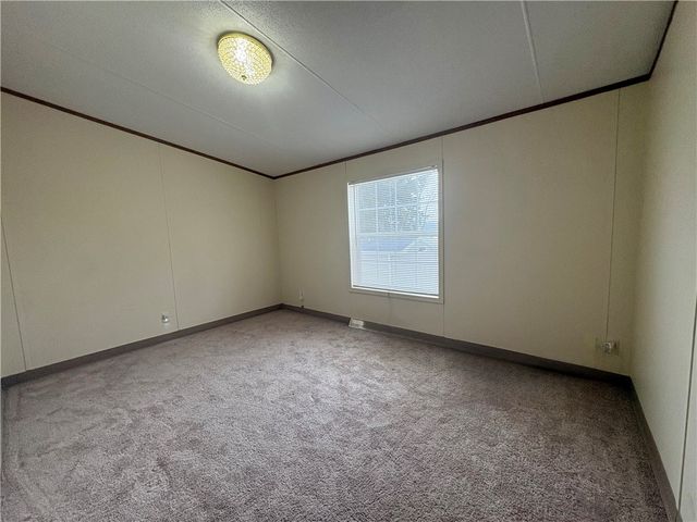 111 Pembrooke Dr, Salem Twp, PA 15626