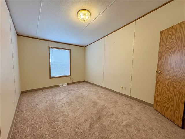 111 Pembrooke Dr, Salem Twp, PA 15626